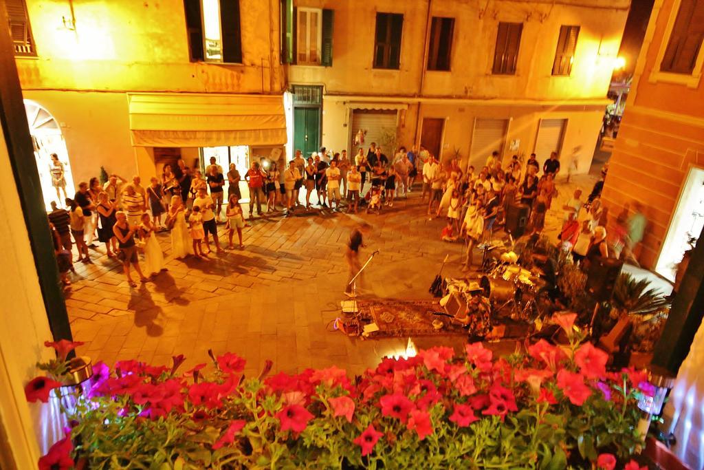 R&B Sterlizia Hotell Finale Ligure Exteriör bild